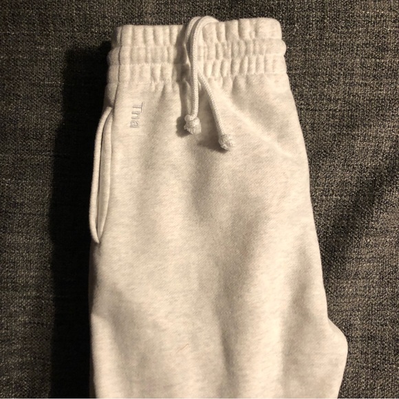 TNA Pants - TNA COZY FLEECE SWEATPANTS Size XS Super Soft